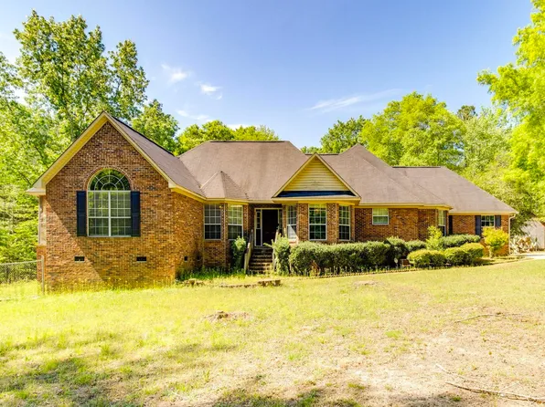 429 Sessions Rd, Elgin, SC 29045