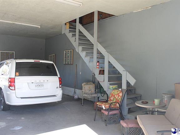 2nd image of 410 N Railroad Ave