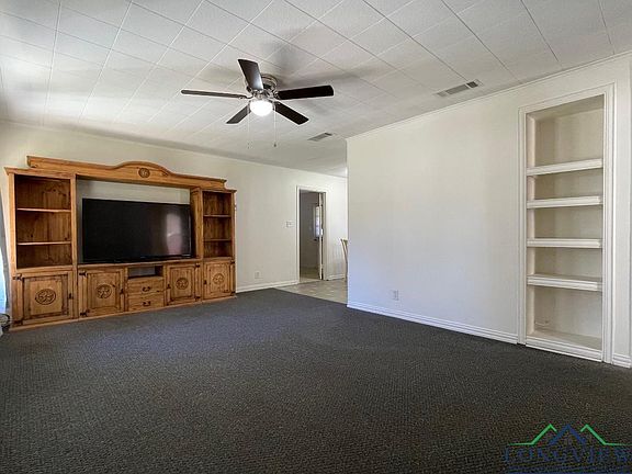 4th image of 207 S Peach St