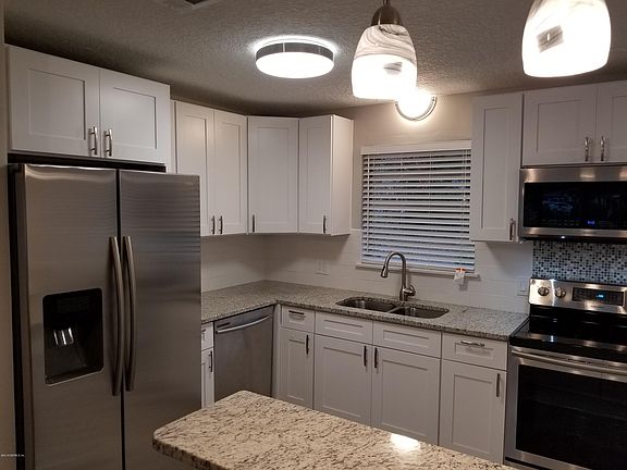 4th image of 4480 Naranja Dr S