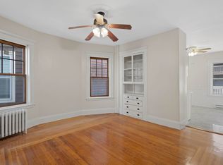 21 1/2 Mount Vernon St, Boston, MA 02125