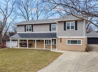 4220 Downers Dr, Downers Grove, IL 60515