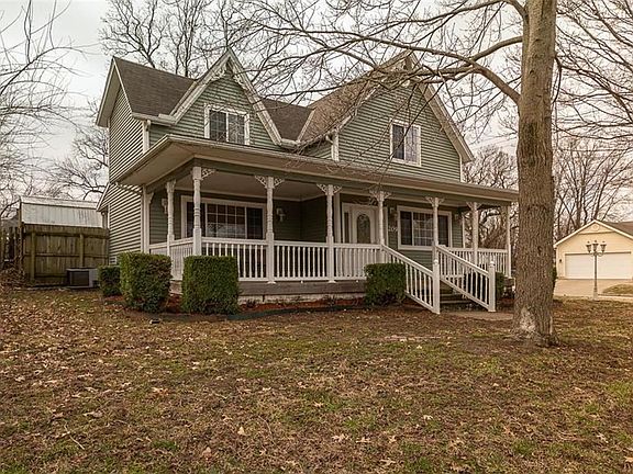 2nd image of 209 W Piankishaw St
