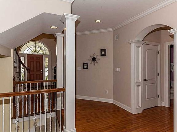 3rd image of 4621 Saint Johns Cir