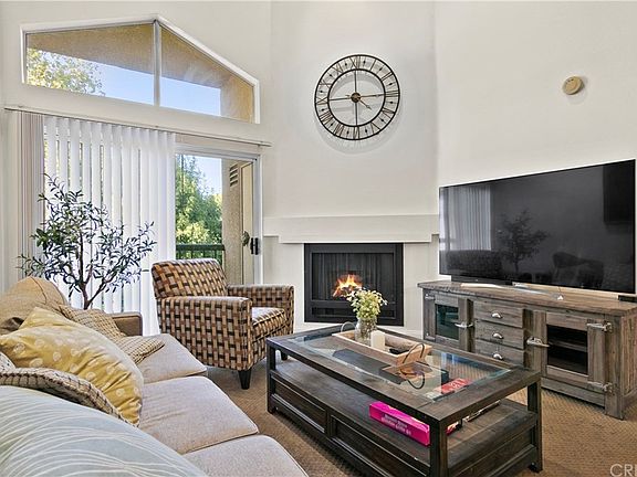 2nd image of 21450 Burbank Blvd APT 310