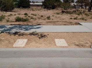 0407214210000 Smoke Tree, Hesperia, CA 92345