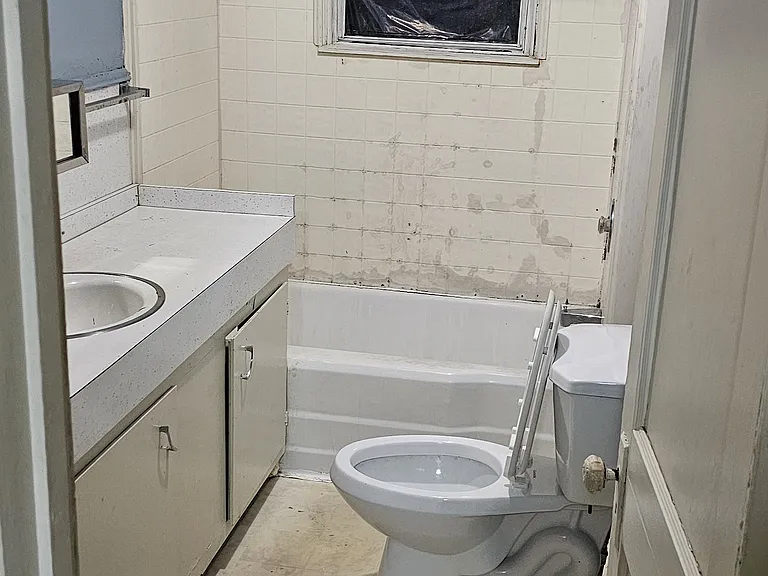 345 S Front St #3 — Photo 7