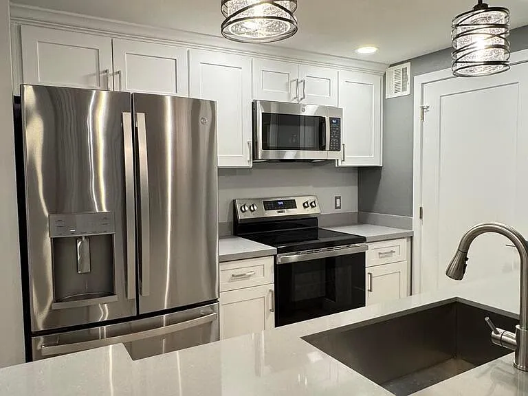 1701 E Colter St #431 — Photo 3
