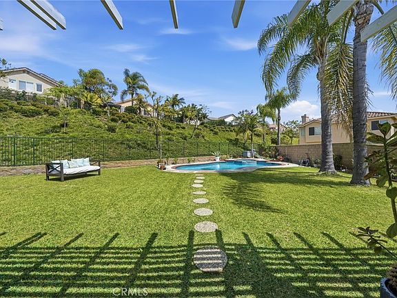 3rd image of 16233 Fieldcrest Ct