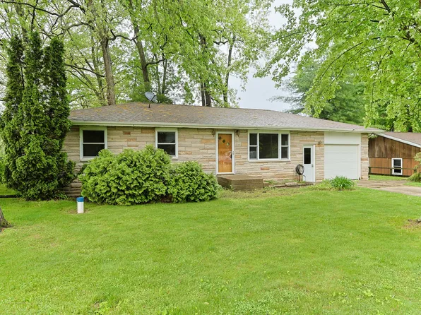 2517 Heath Dr, Niles, MI 49120