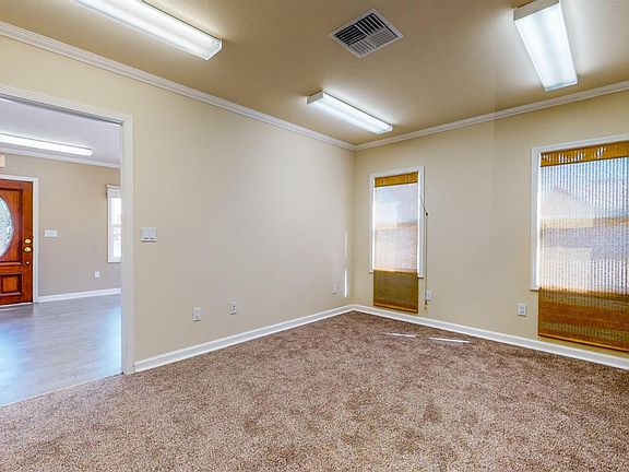 3rd image of 1295 Petaluma Blvd N