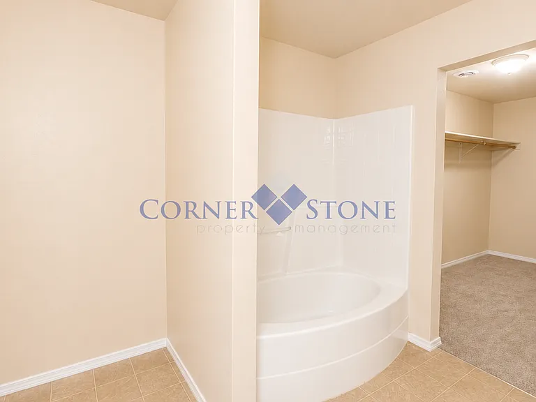 2678 N Kelsan Ave — Photo 20