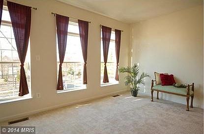 3rd image of 8529 Wyngate Manor Ct