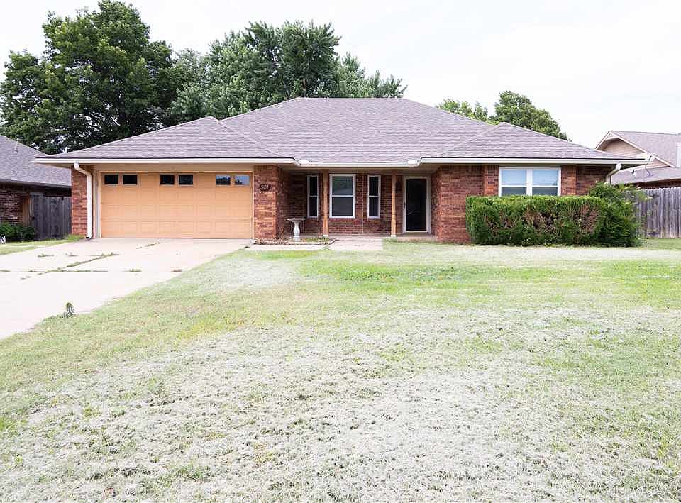 1st image of 501 Redbird Dr