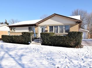 2003 Bonita Ave, Mount Prospect, IL 60056