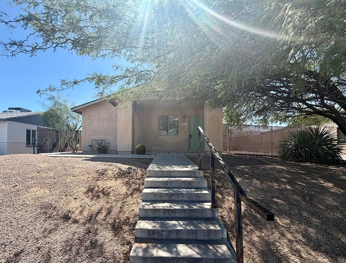2 bed, 2.0 bath, 750 sqft, $1,295 — Photo 1