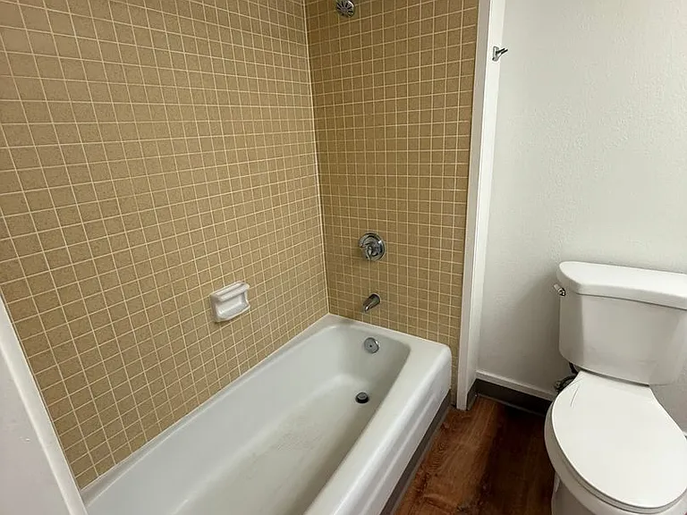 400 Hualani St — Photo 20