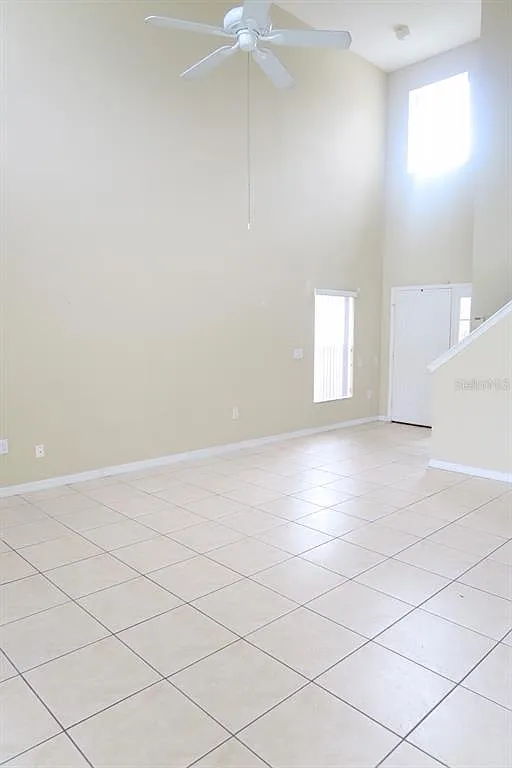 3 bed, 2.5 bath, 1523 sqft, $1,950 — Photo 3