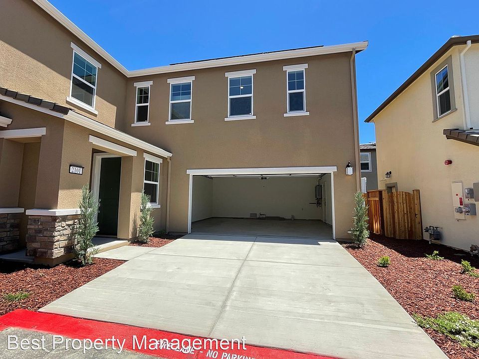 1st image of 2101 Diamler St