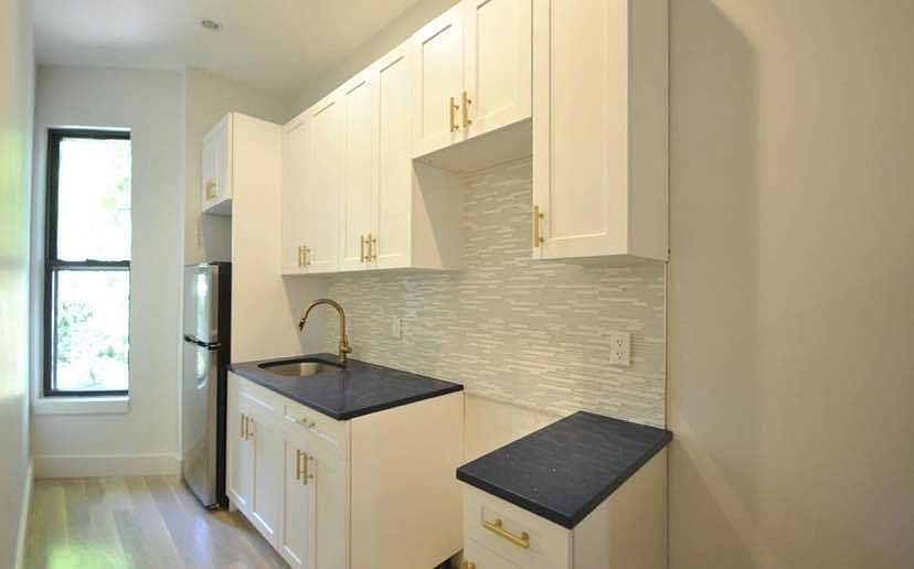 1st image of 903 Sterling Pl #2A