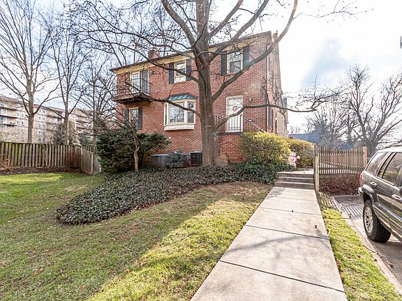 2nd image of 203 Katie Ct