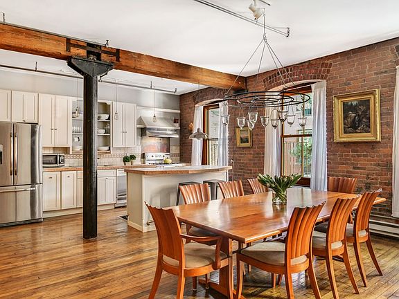 4th image of 430 Greenwich Street 5w #5W