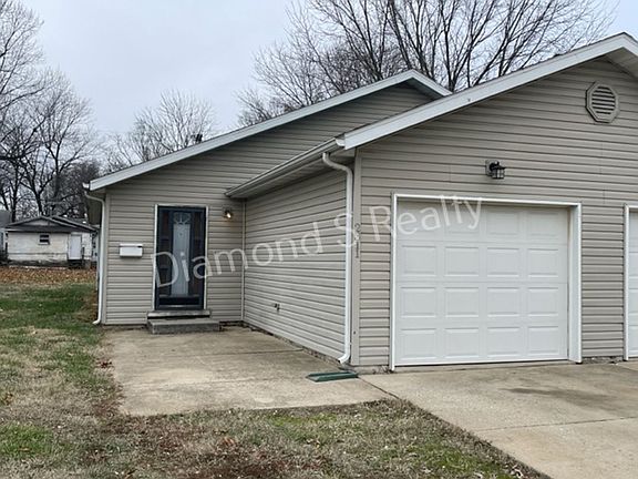2nd image of 2311 N Rogers Ave #1