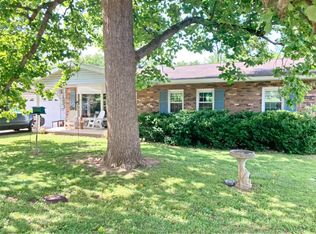 1311 W Kelley St, De Soto, MO 63020