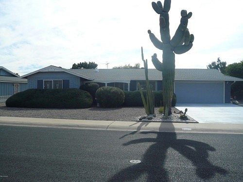 4th image of 10827 W El Dorado Dr