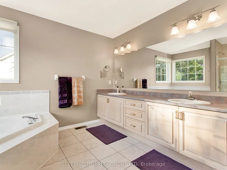 53 Mattawa Cres — Photo 16