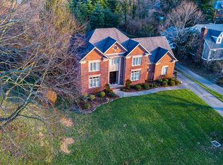 6110 Two Springs Ln, Windy Hills, KY 40207