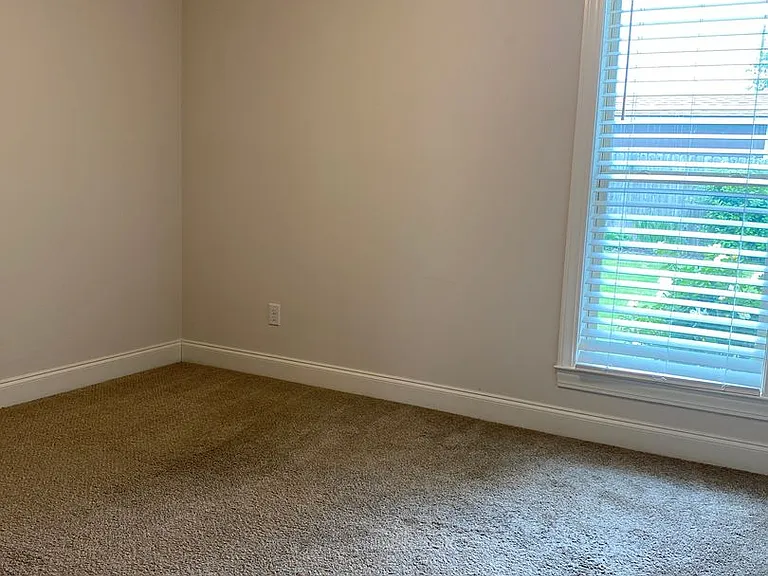 60 Doe Valley Cv — Photo 14