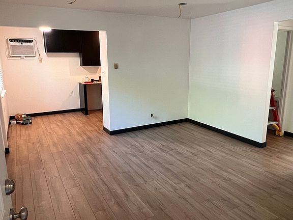 2nd image of 700 24th St #2