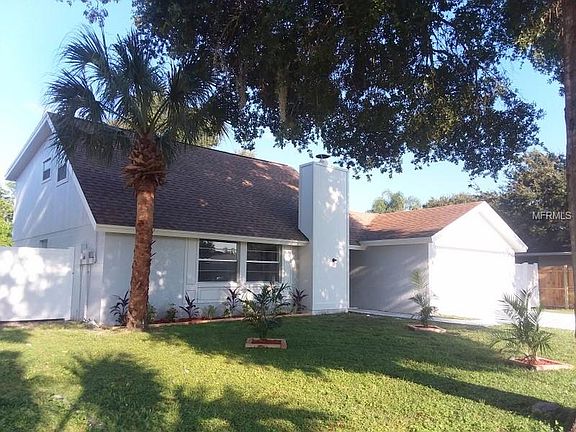 2nd image of 6806 Dickinson Ct