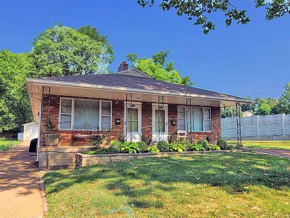 1st image of 1335 Hawthorne Pl