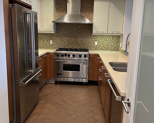 2nd image of 1517 S Bentley Ave APT 303