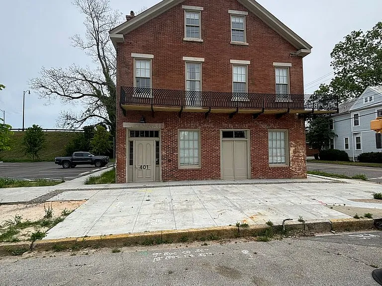 401 Greene St — Photo 11