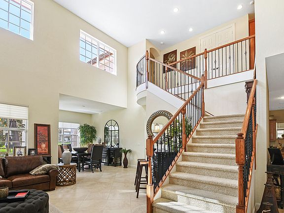 5th image of 850 Madison Ct