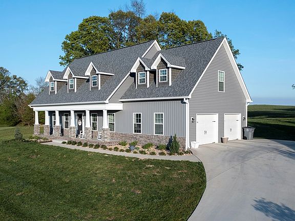 2nd image of 4548 Westover Pl