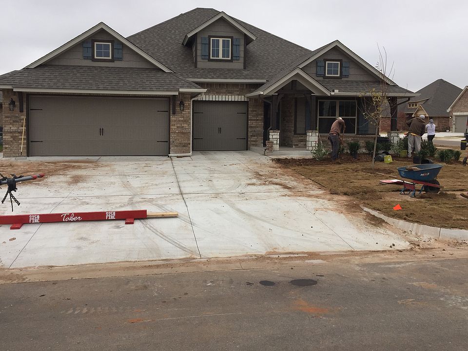 2nd image of 10216 SW 23rd St