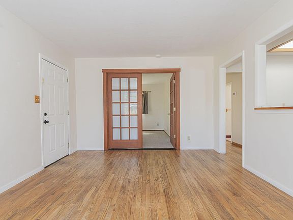 2nd image of 945 Park St