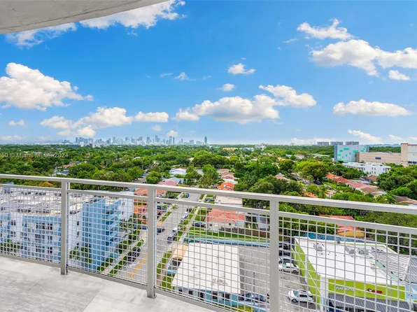 2600 SW 27th Ave #Penthouse 04, Miami, FL 33133