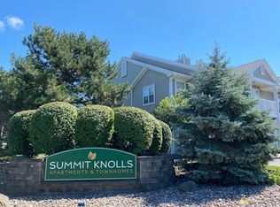 1026 Summitville Dr, Webster, NY 14580