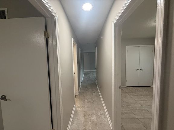 4th image of 3798 Glenburee St