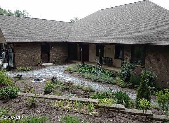 2nd image of 1110 S Jefferson Forest Ln