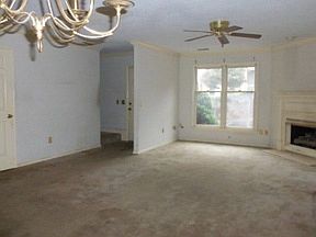 3rd image of 609 College Ave SW