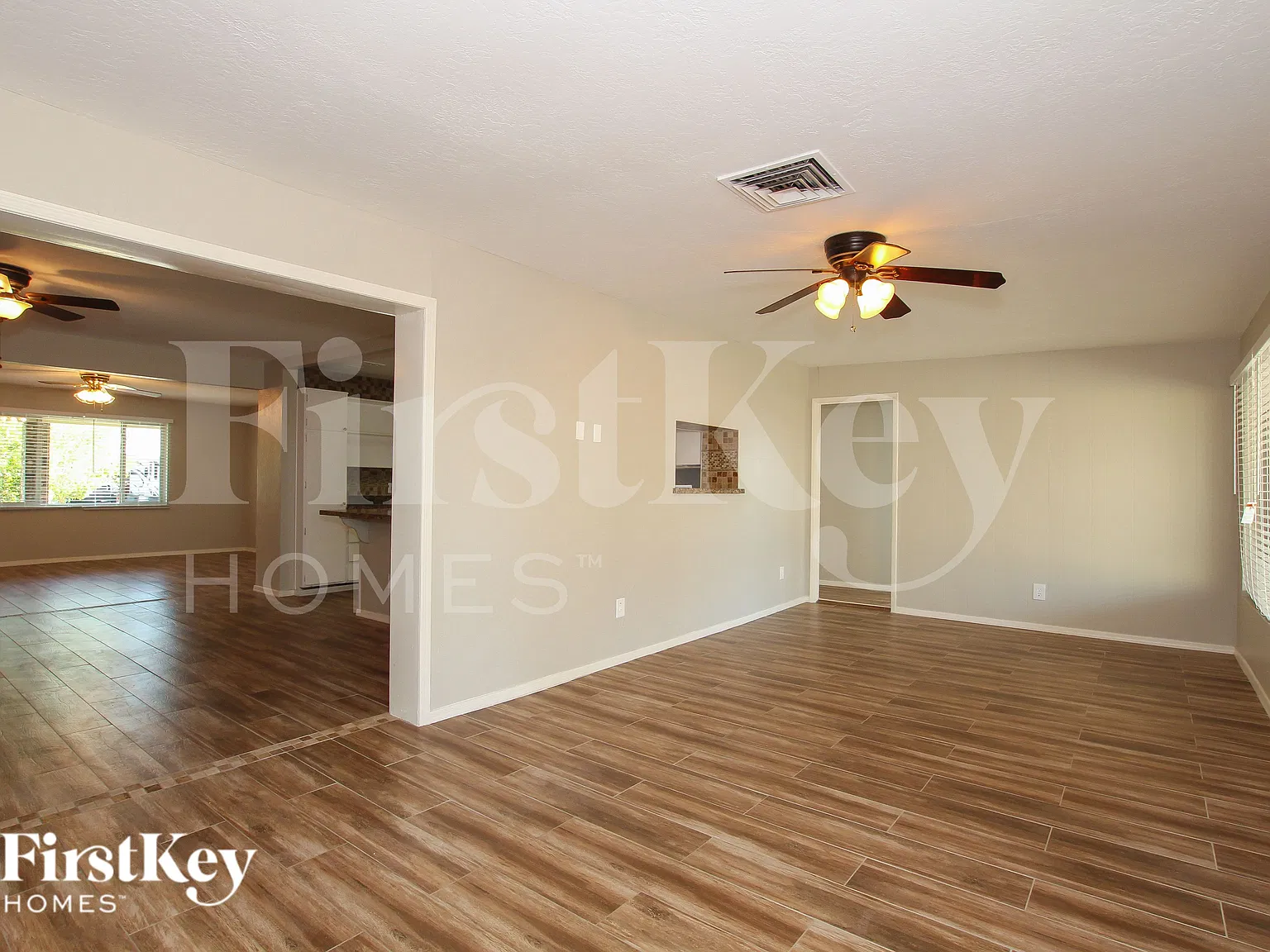 5 bed, 3.0 bath, 2498 sqft, $2,495 — Photo 4