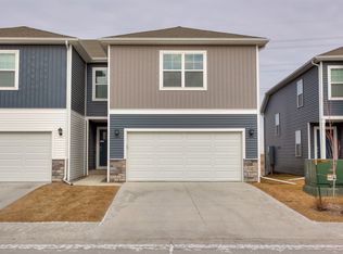 14231 Bentwood Dr, Urbandale, IA 50323