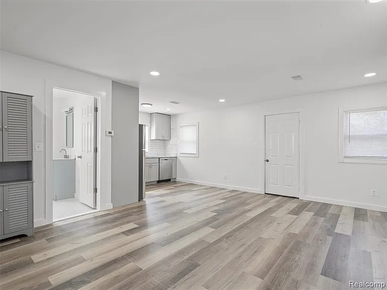 1741 E Woodward Heights Blvd — Photo 10