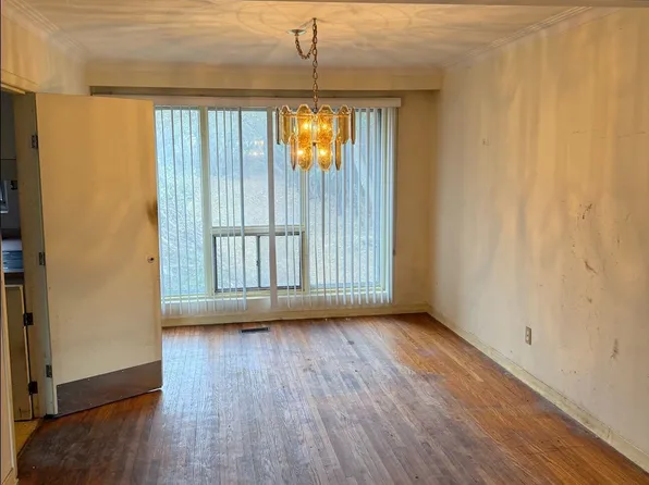 176 May Ave, Richmond Hill, ON L4C 3S6